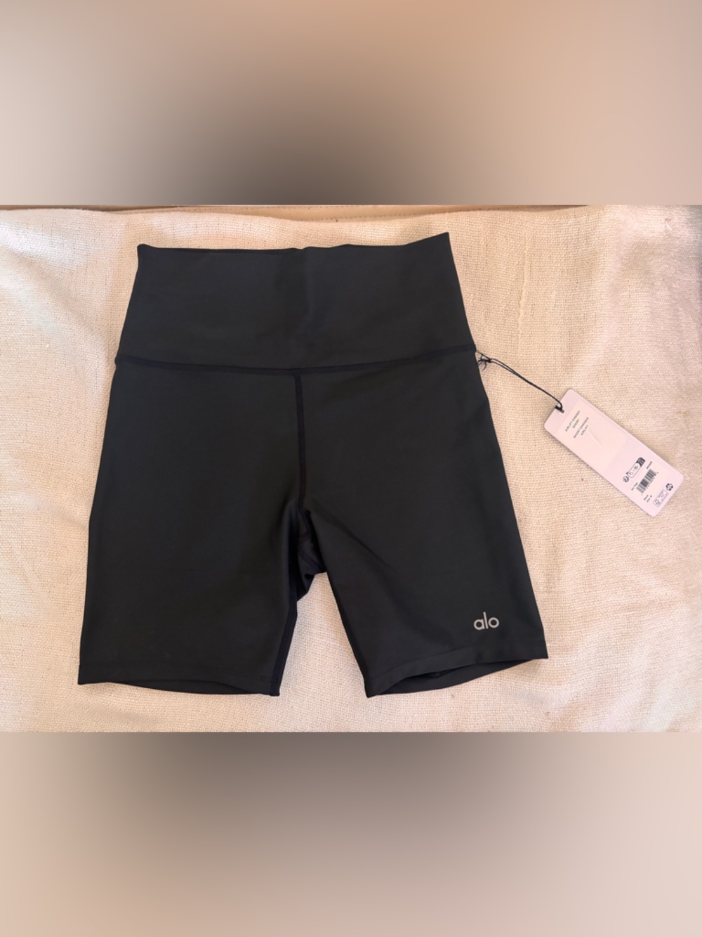 ALO Yoga Airlift Energy Short in Black